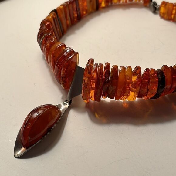 Lithuanian Baltic Amber Chunky Beaded Collar Necklace with Drop Pendant - Picture 3 of 9